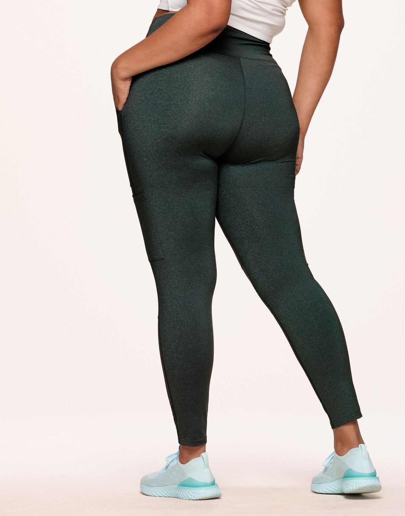 Walkpop Haley Heathered Cargo Legging Compression Active Legging with Multi Pocket Detail in color Cypress Heather and shape legging