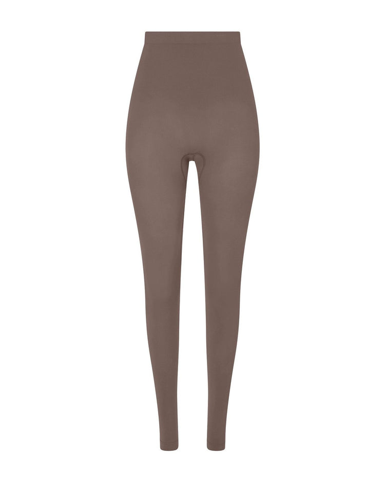 nueskin Lilya High-Compression Legging in color Deep Taupe and shape legging