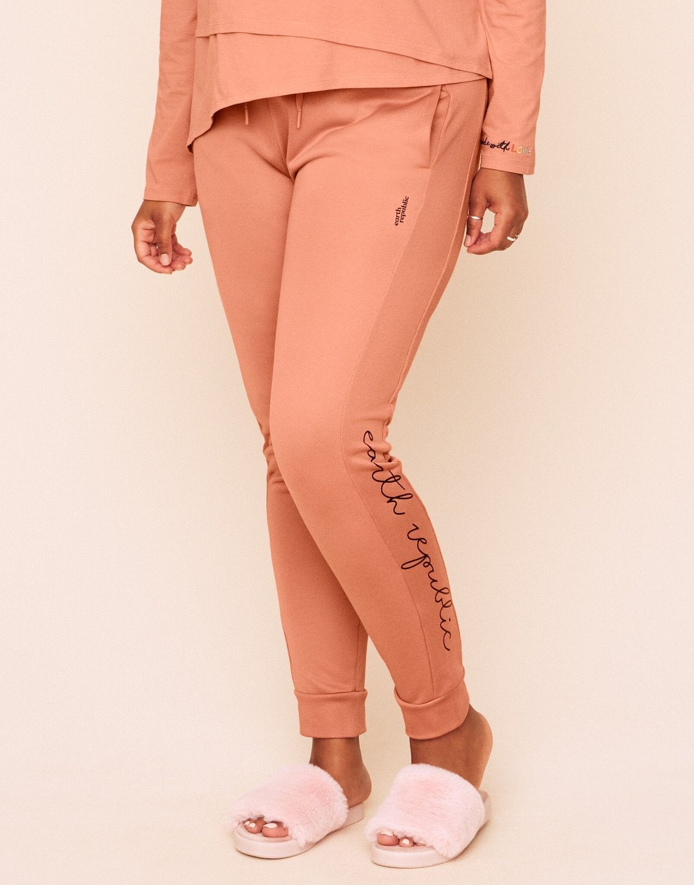 Earth Republic Shawn Jogger Pant Joggers in color Rhododendron Marl and shape jogger