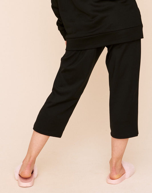 Earth Republic Jaelyn Cropped Pant Cropped Pant in color Jet Black and shape pant