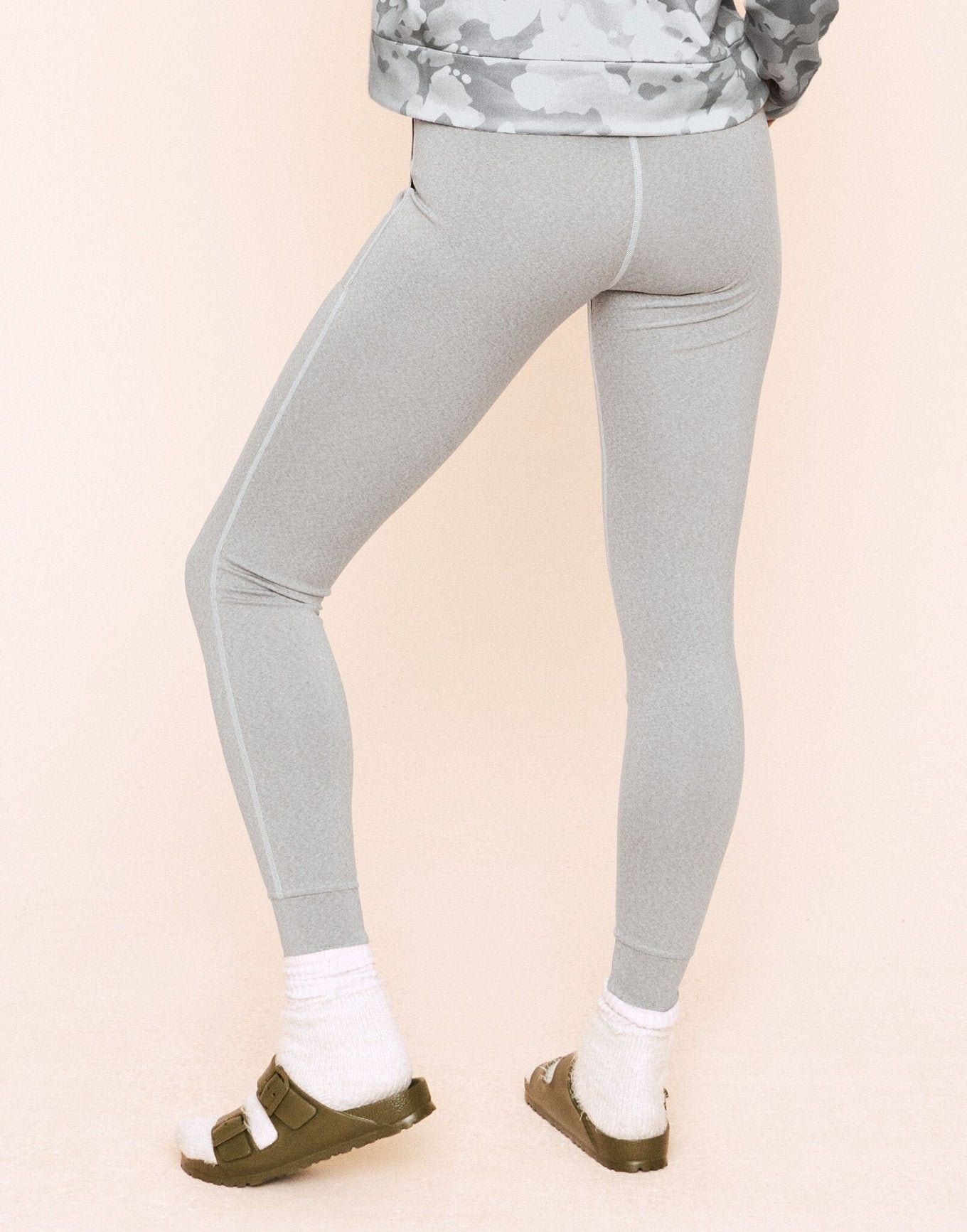 Earth Republic Jenesis Fitted Legging Leggings in color Oyster Mushroom Marl and shape pant