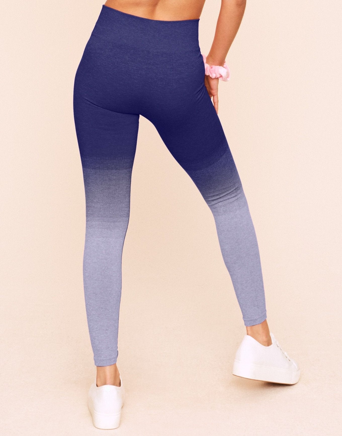 Earth Republic Lilah Ombre Full Legging Leggings in color Solid 02 - Ombre Navy and shape legging