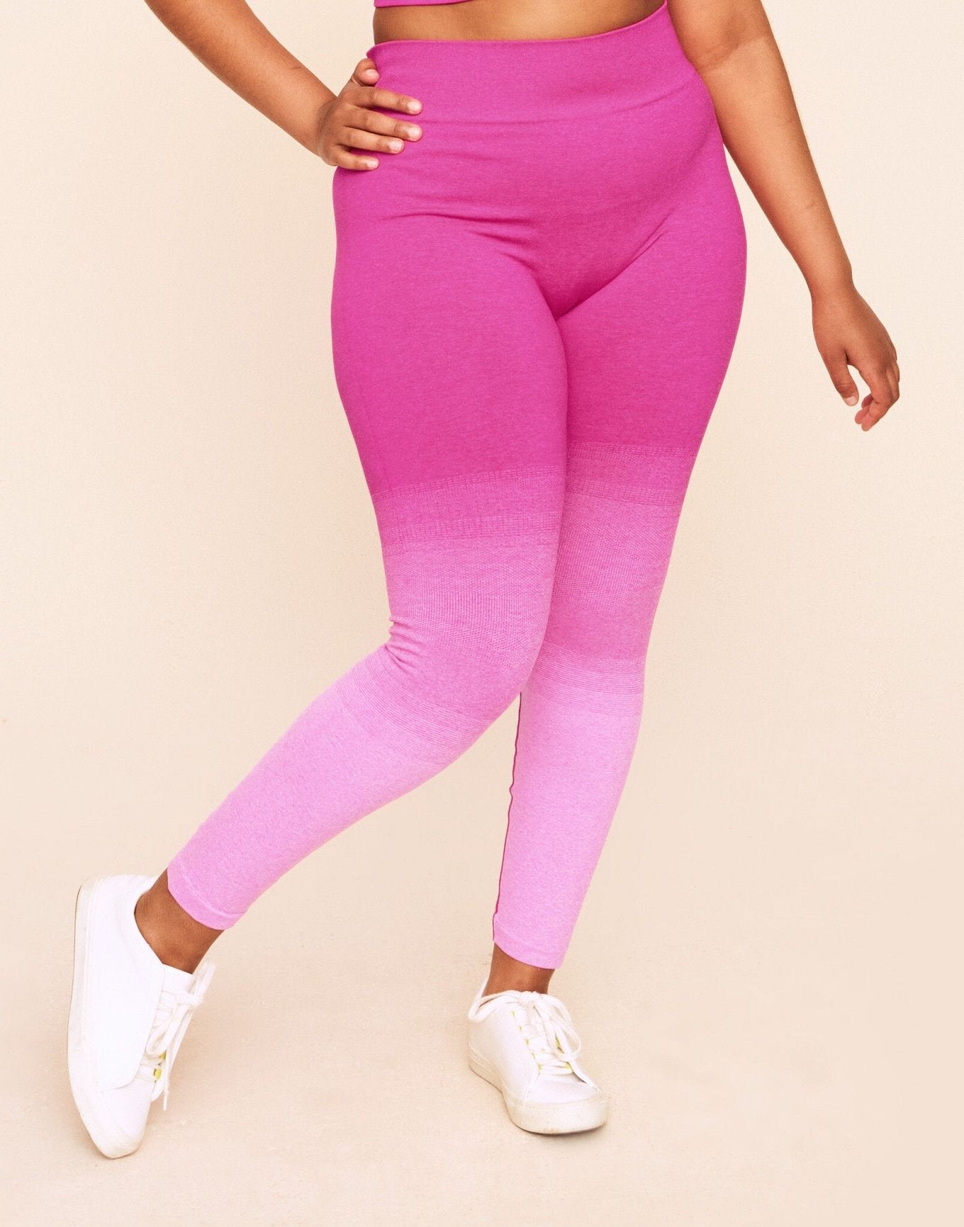 Earth Republic Lilah Ombre Full Legging Leggings in color Solid 03 - Ombre Pink and shape legging