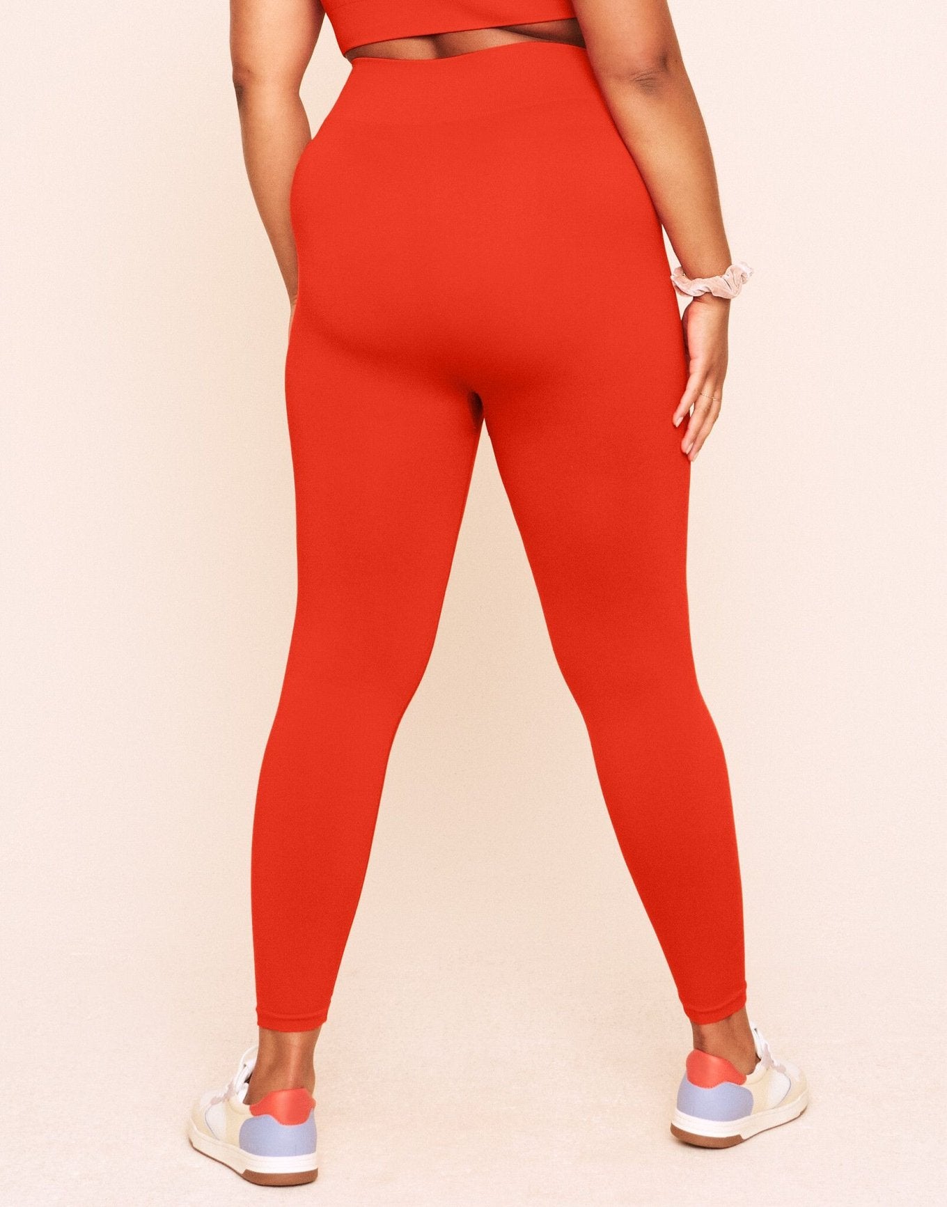 Earth Republic Lilah Ombre Full Legging Leggings in color Solid 05 - Ombre Red and shape legging