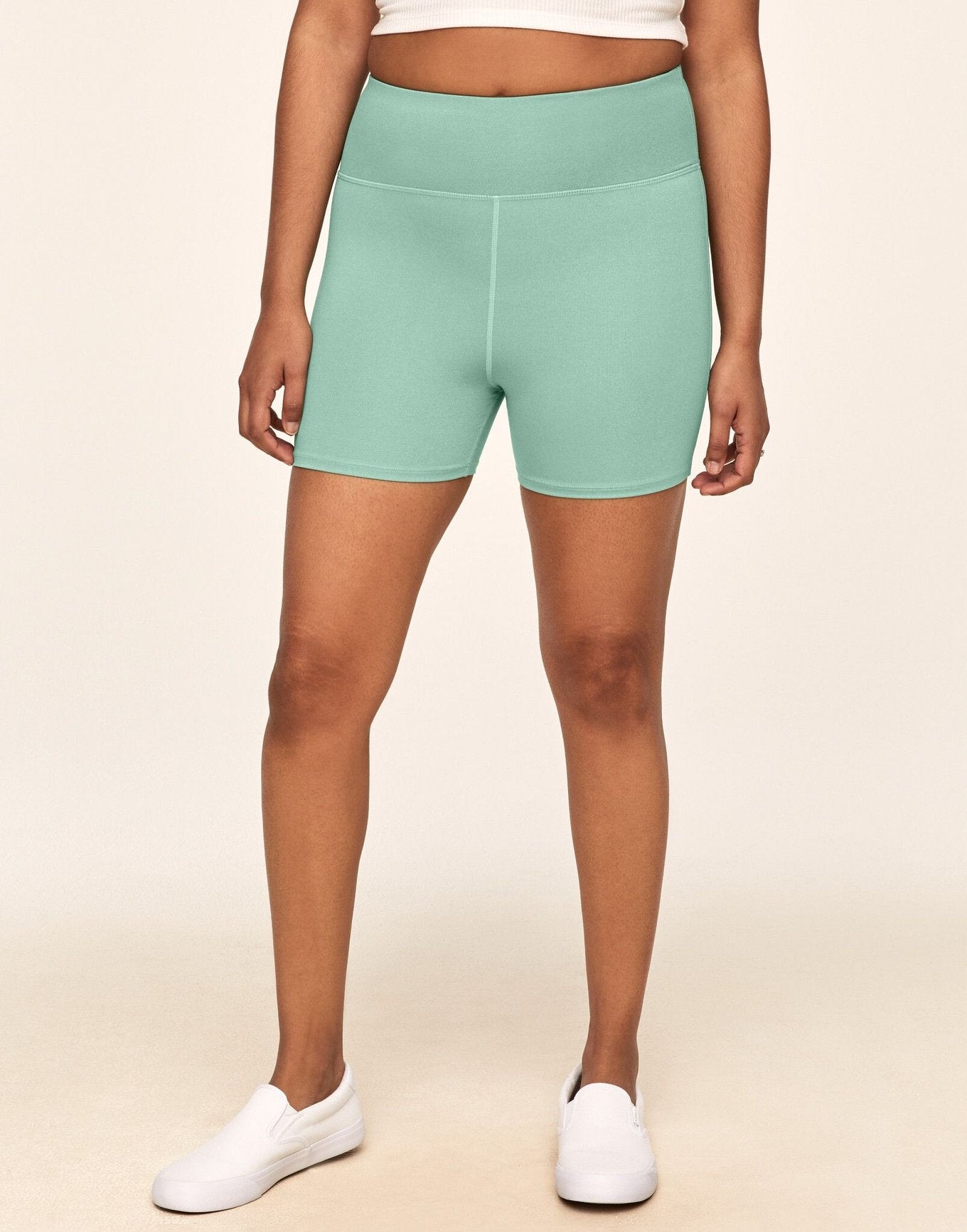 Walkpop Haley Heather Shorty Heather Compression Activewear Shorty in color Green Come True Heather and shape legging