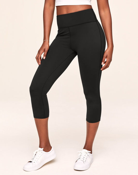 Walkpop Rachel Recycled Crop Recycled Crop Legging in color Noir and shape legging